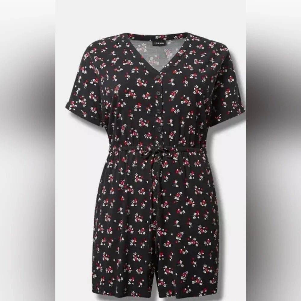 Torrid Floral Shorts Romper 4x/26 - Picture 4 of 15